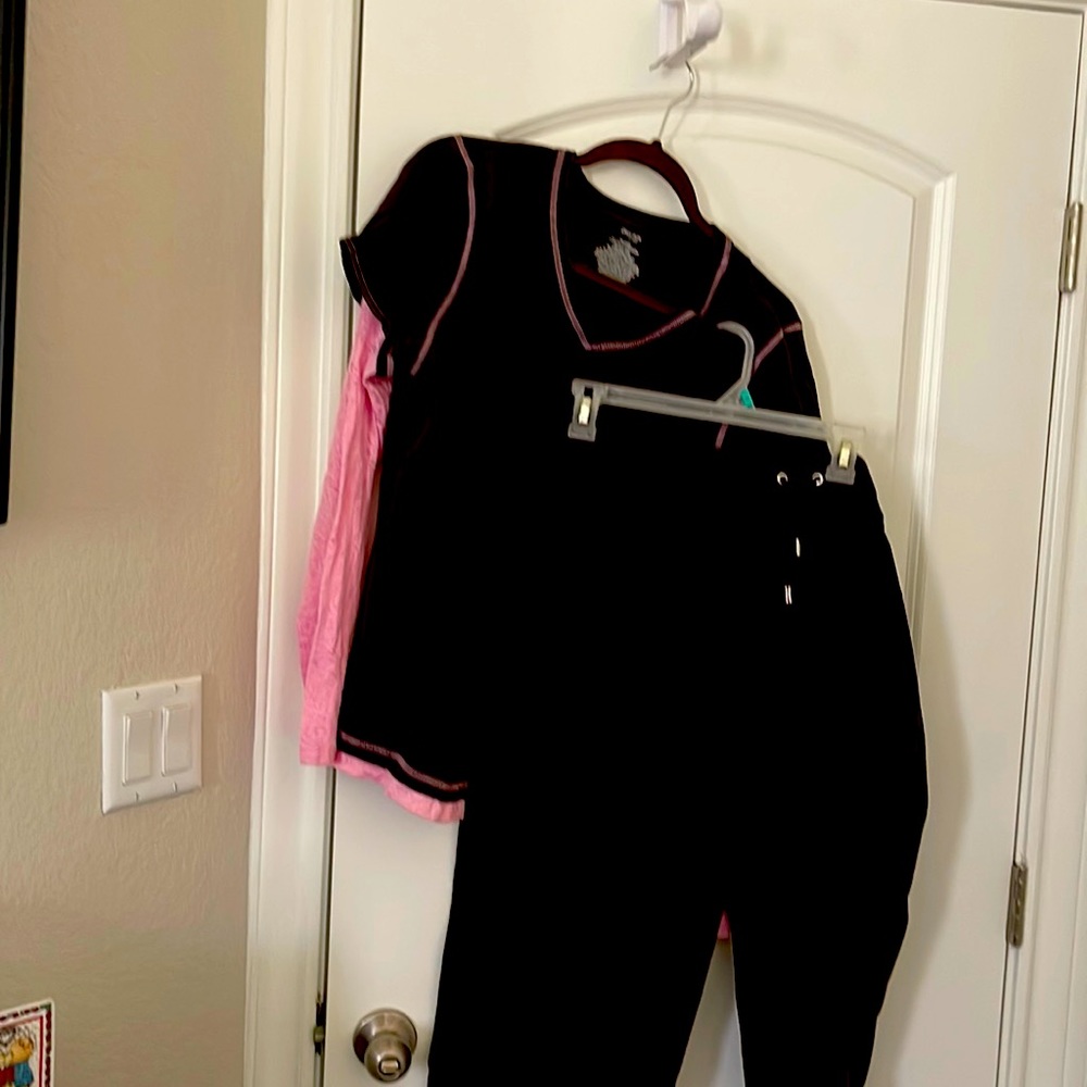 Danskin 2 price outfit